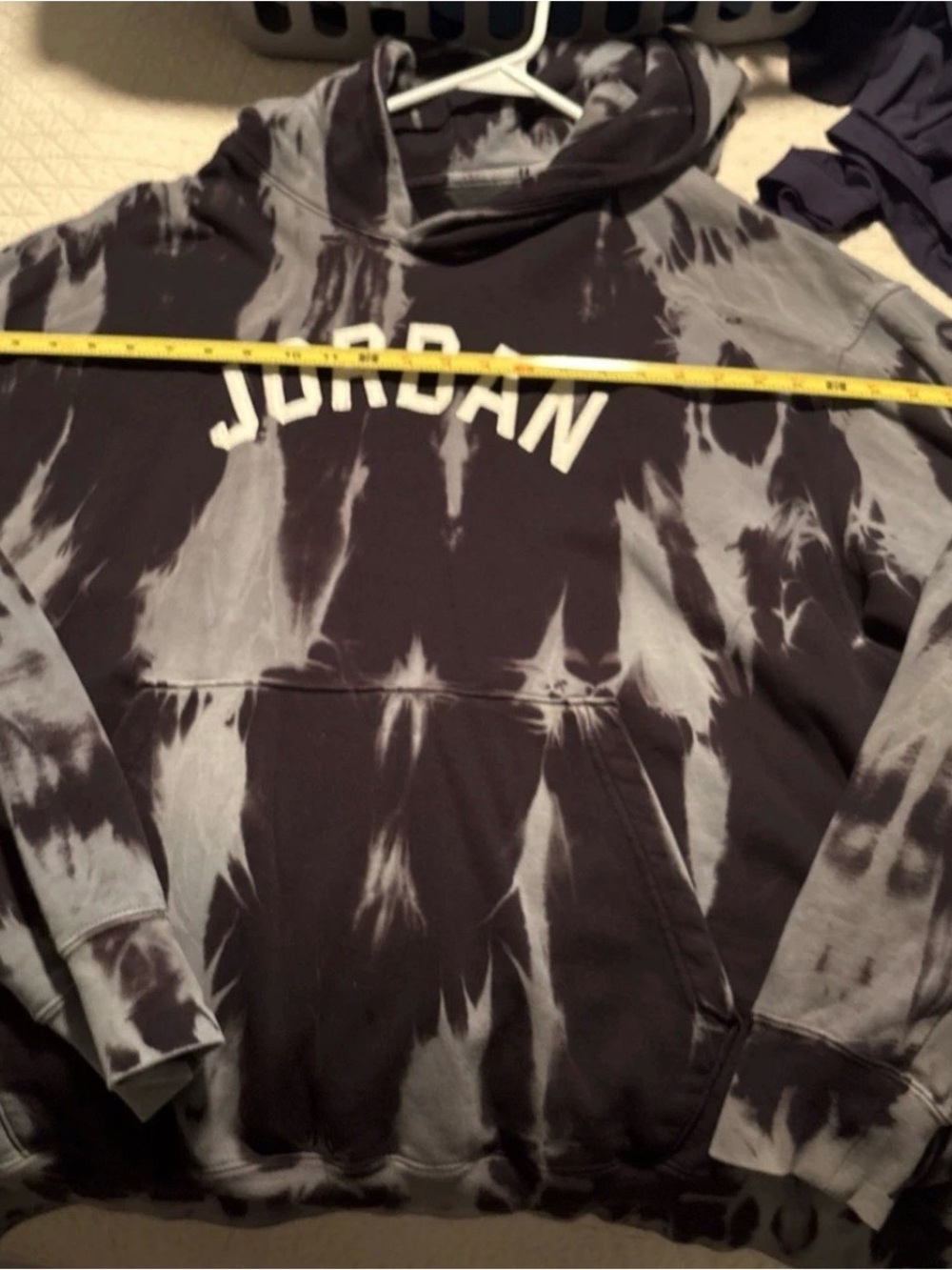 Jordan Men's Black and Gray Tie-Dye Hoodie Sweatshirt